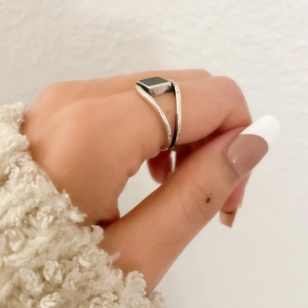 925 Sterling Silver Dainty Ring Black Square Ring Geometric Ring Minimalist Ring - Picture 8 of 10